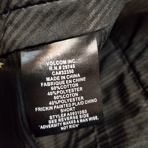 VOLCOM Corpo Class Shorts Men Size 33 Black/Light Grey Stripe - Picture 13 of 13